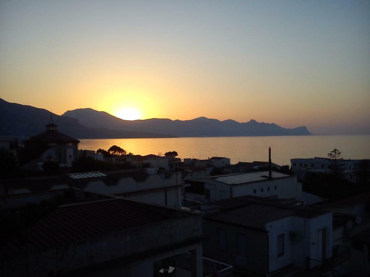 Aurora Boreale Alcamo Marina